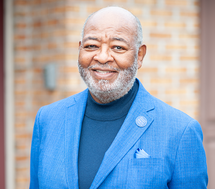 Wallace, kidney recipient